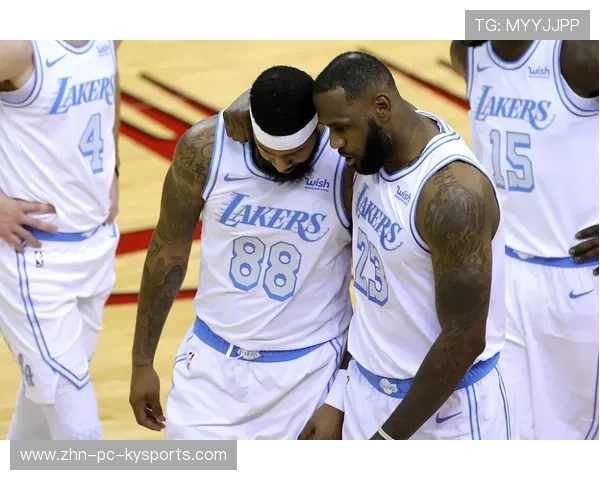 哈登外线稳稳命中远投，76人再度扩大差距